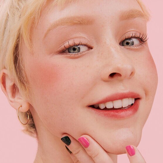 BLUSH POMPOM BENEFIT